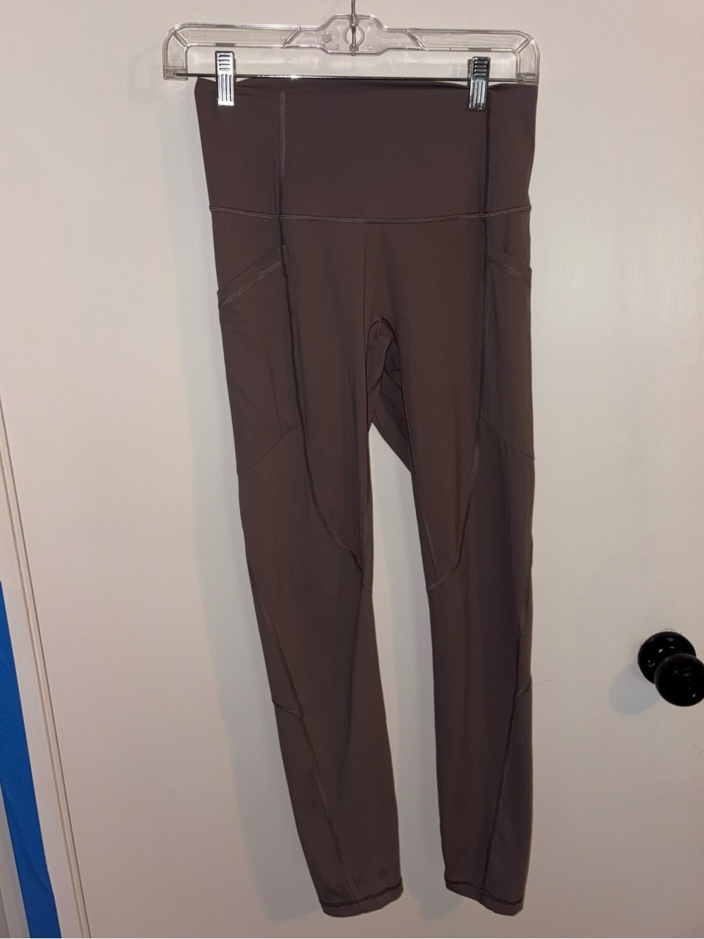 Everlane High-Waist Leggings in Brown